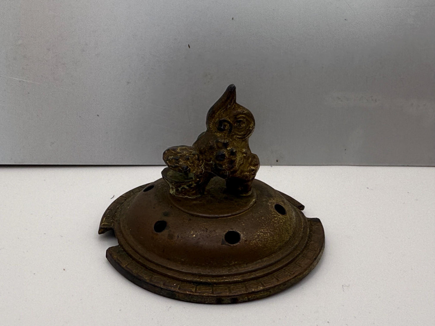 A Miscellaneous Bronze top Cap foo dog Asian