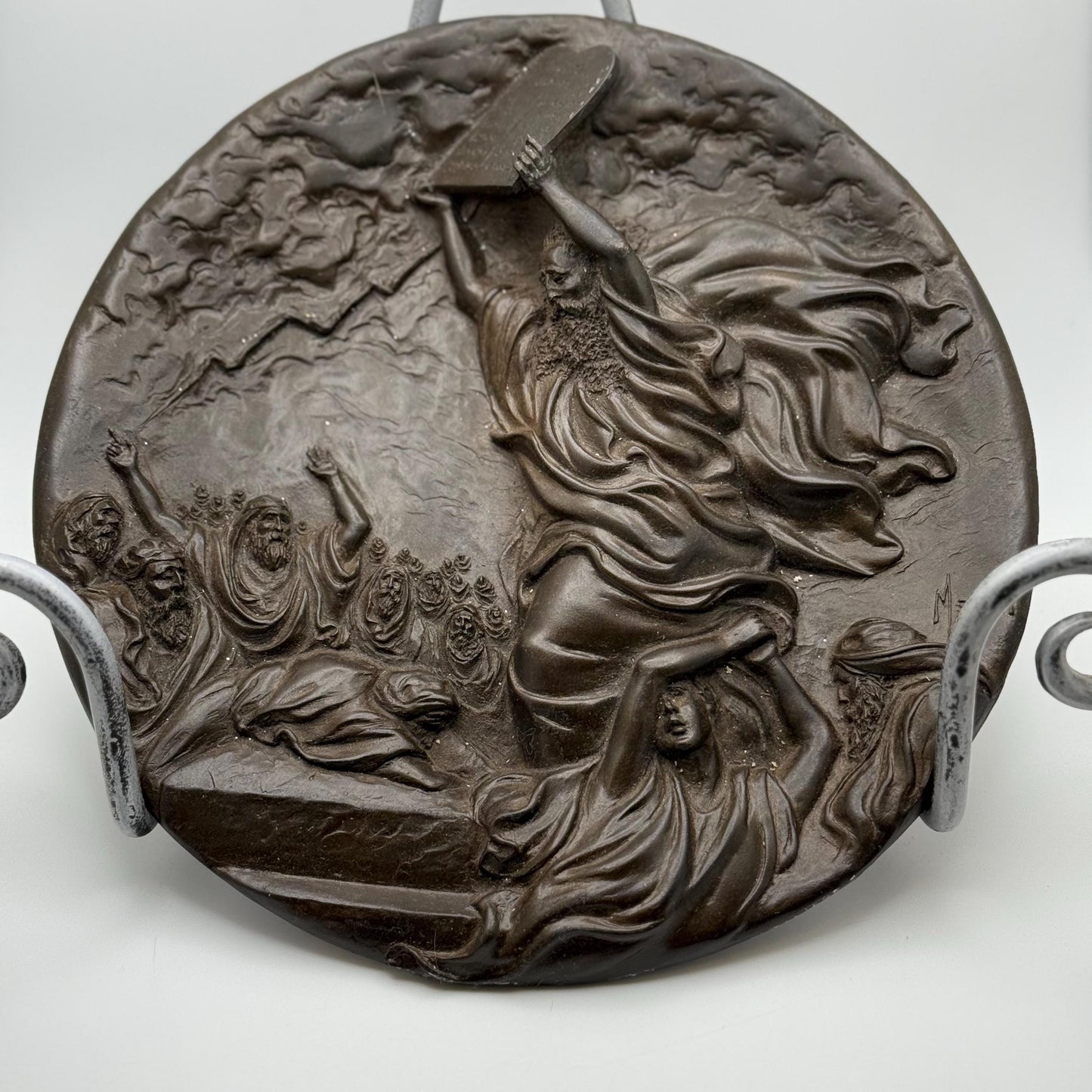 A 1986 Vintage MERRI RODERICK - Moses & The Ten Commandments - Collector Plate Art