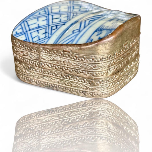 Antique Chinese Qing Dynasty Blue White Porcelain Shard Silver White Metal Box