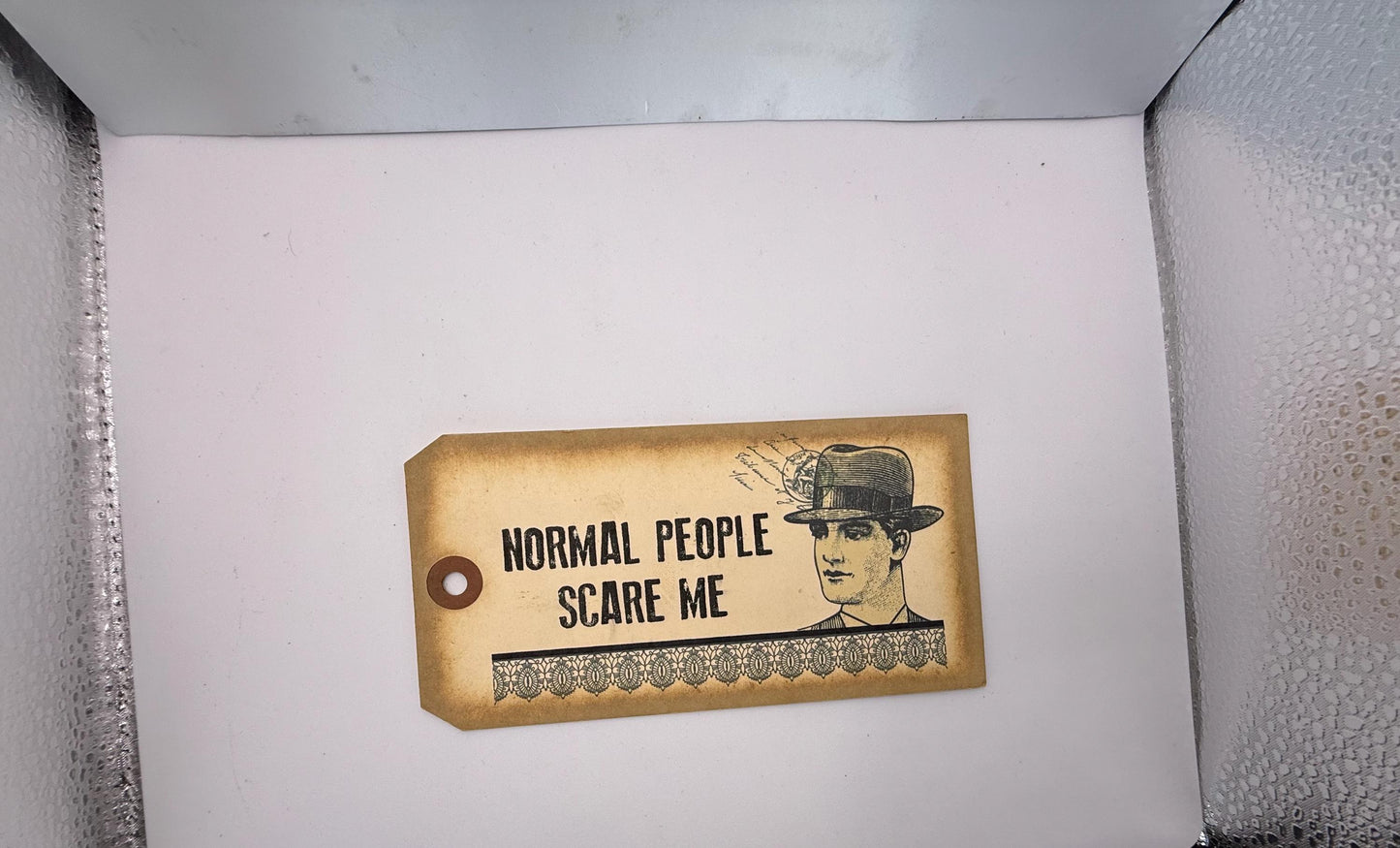 A Vintage Style Hang Tag Luggage Bag Card Tag