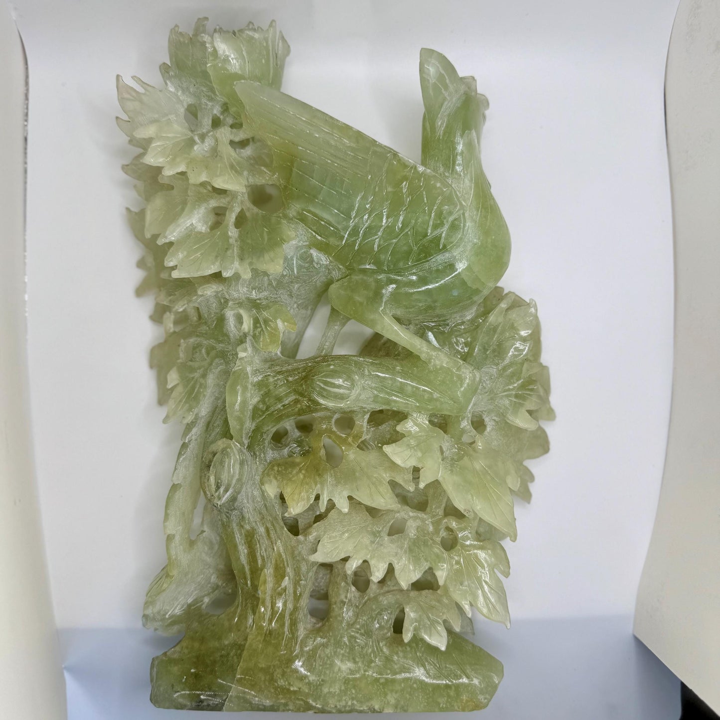 Antique Natural Xiu Jade Hand-Carved Phoenix Bird and Rose Bush Sculpture Art