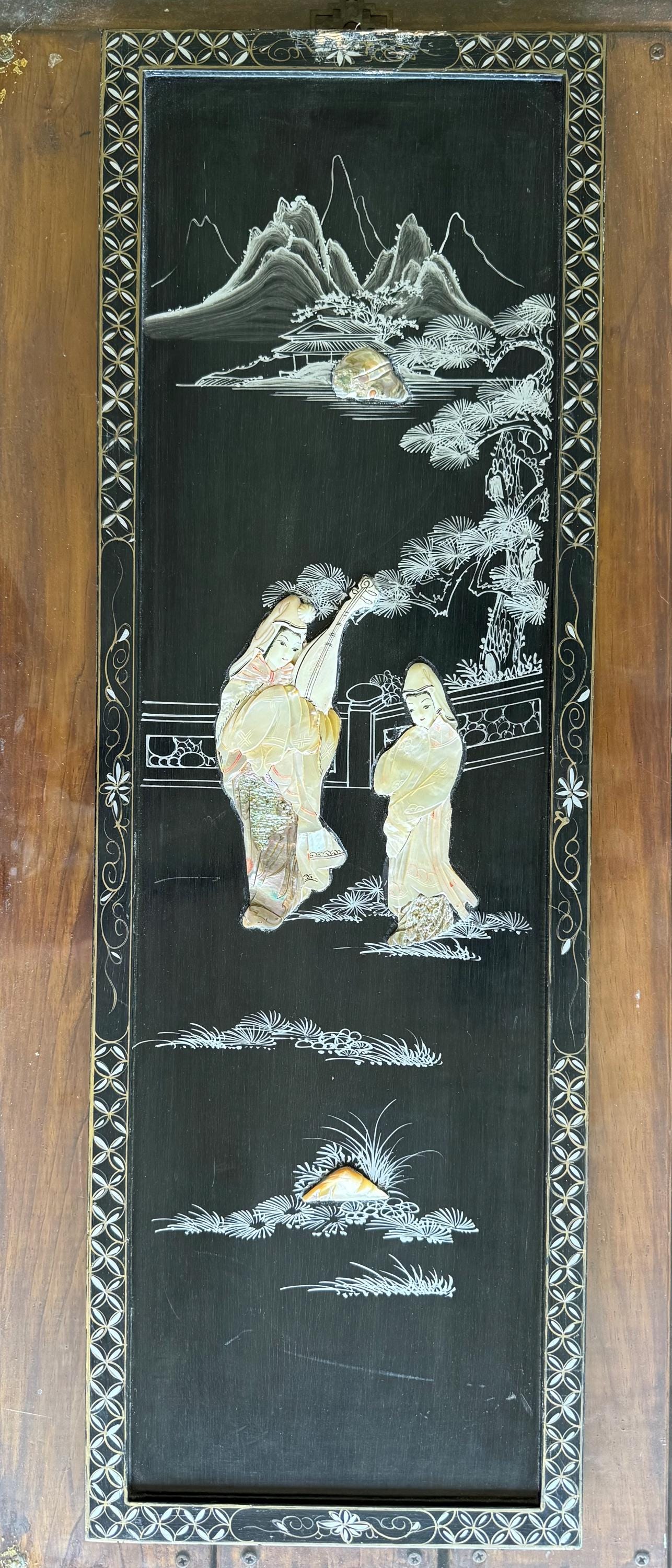 A Vintag Mother Of Pearl Asian Art Hand Painting Wall Hanging Wood Black Lacquer