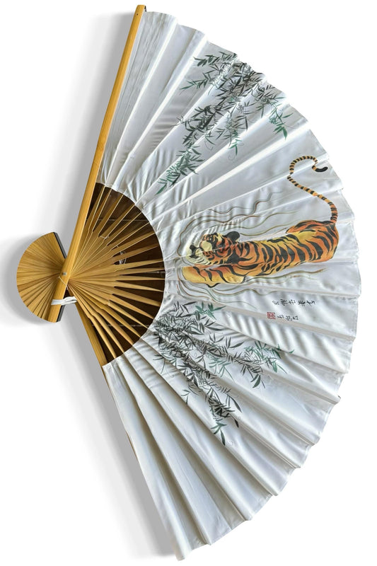 A Vtg Lrg Handheld Wooden Folding Fan Tiger Painting Asian Japanese Korean Art