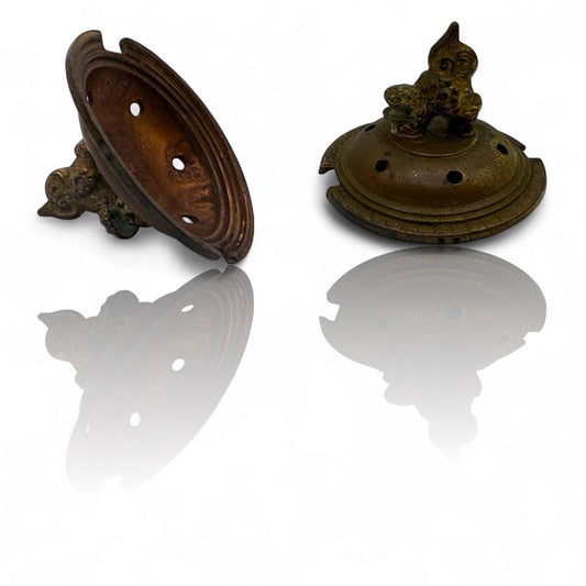 A Miscellaneous Bronze top Cap foo dog Asian