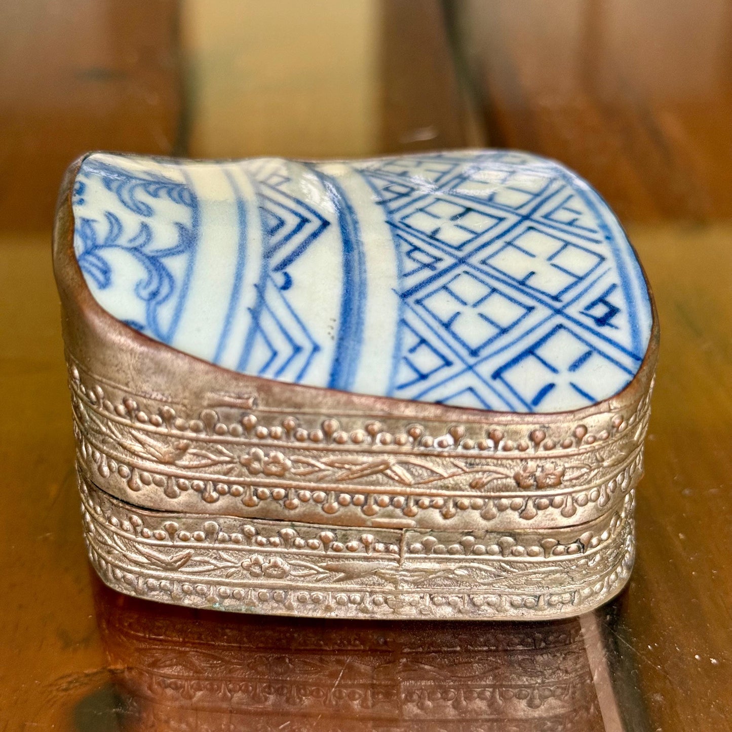 Antique Chinese Qing Dynasty Blue White Porcelain Shard Silver White Metal Box