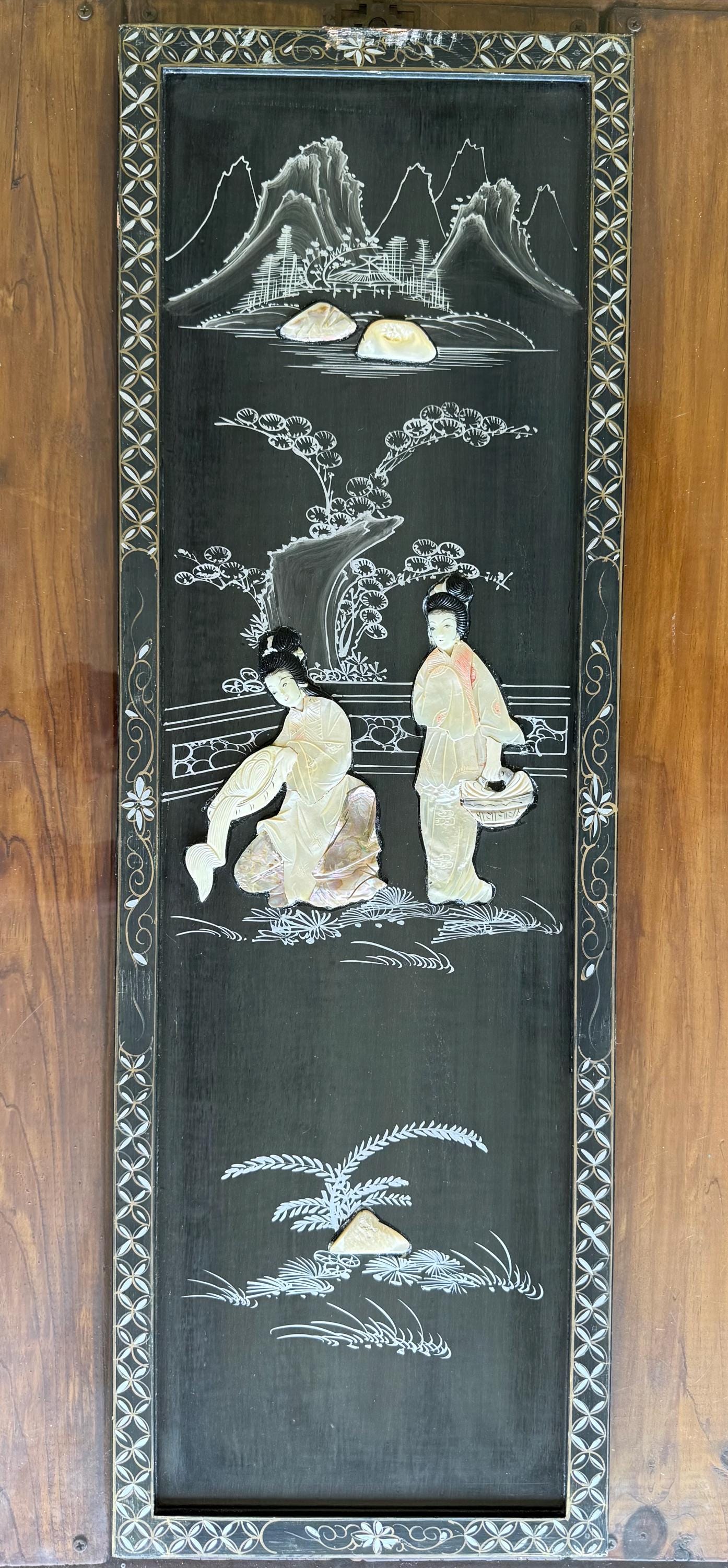 A Vintag Mother Of Pearl Asian Art Hand Painting Wall Hanging Wood Black Lacquer