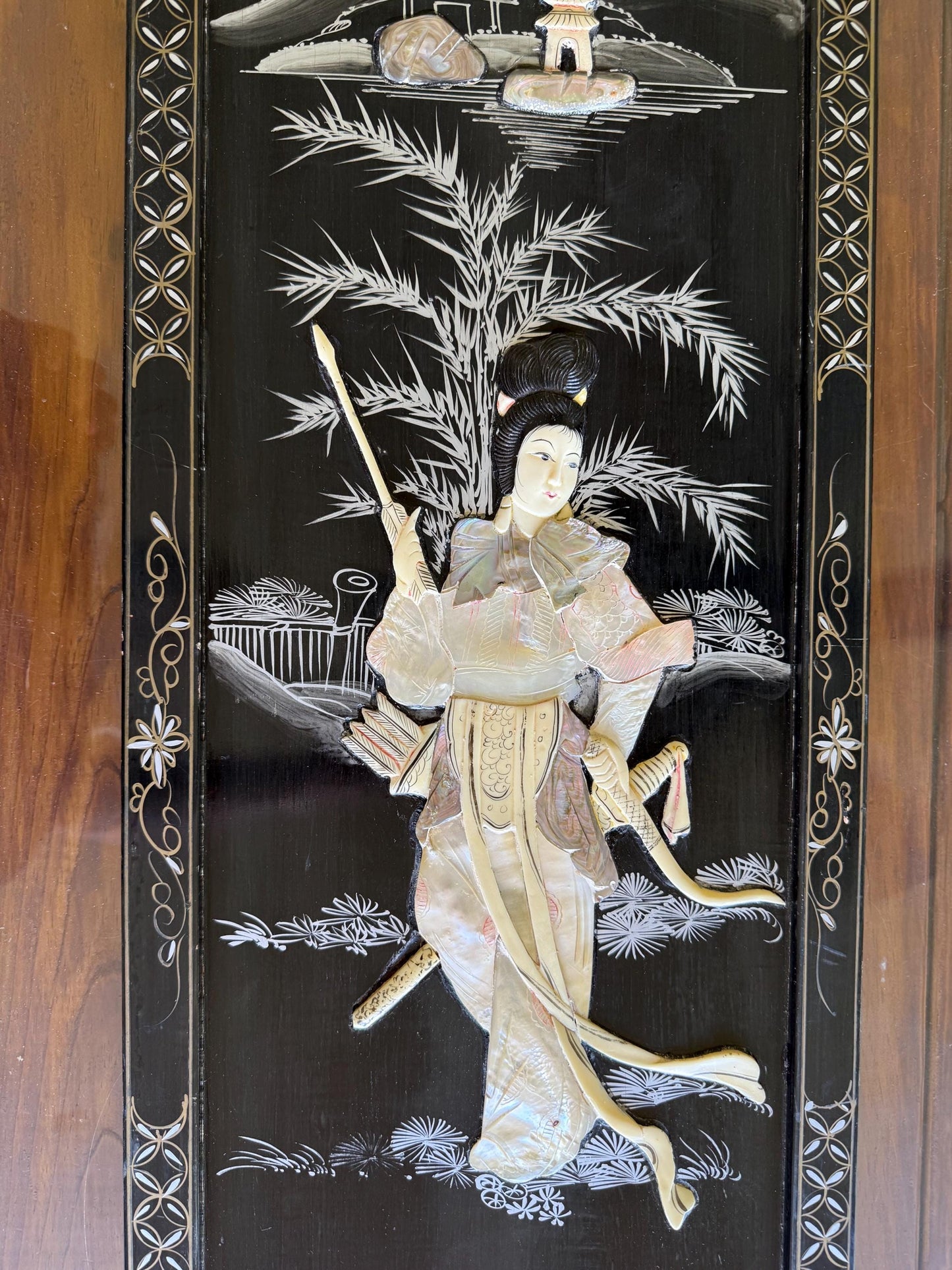 A Vintag Mother Of Pearl Asian Art Hand Painting Wall Hanging Wood Black Lacquer