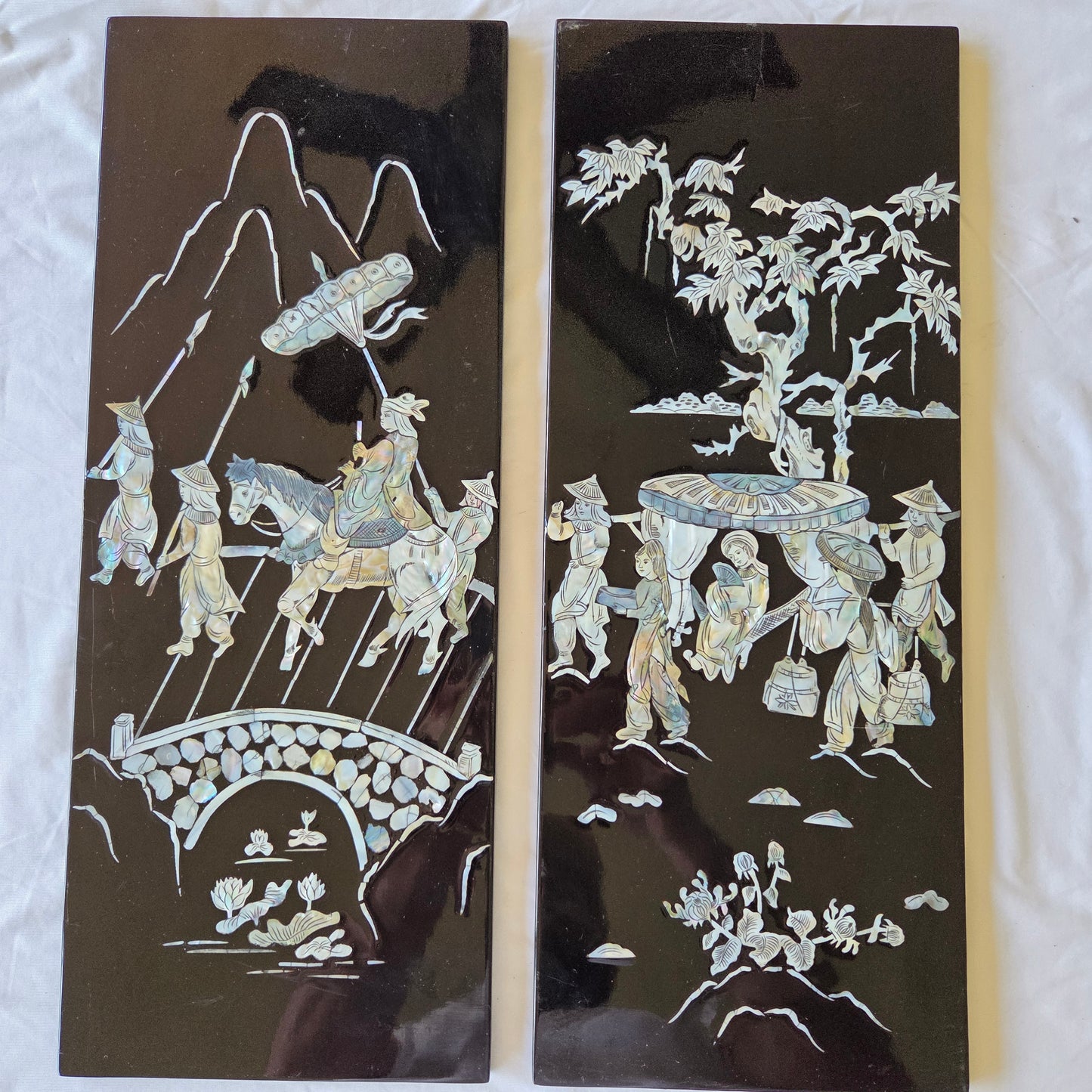 Asian Inlayed Mother Of Pearl On Black Laquer Wood Panel Horse Wall Decor 2p Set
