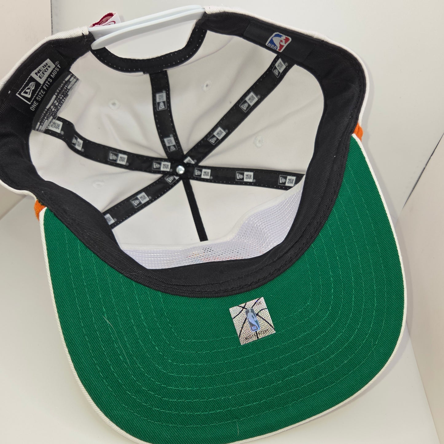 Miami Heat Basketball New Era The Golfer Snapback NBA Hat Vintage Cap White City (Copy)