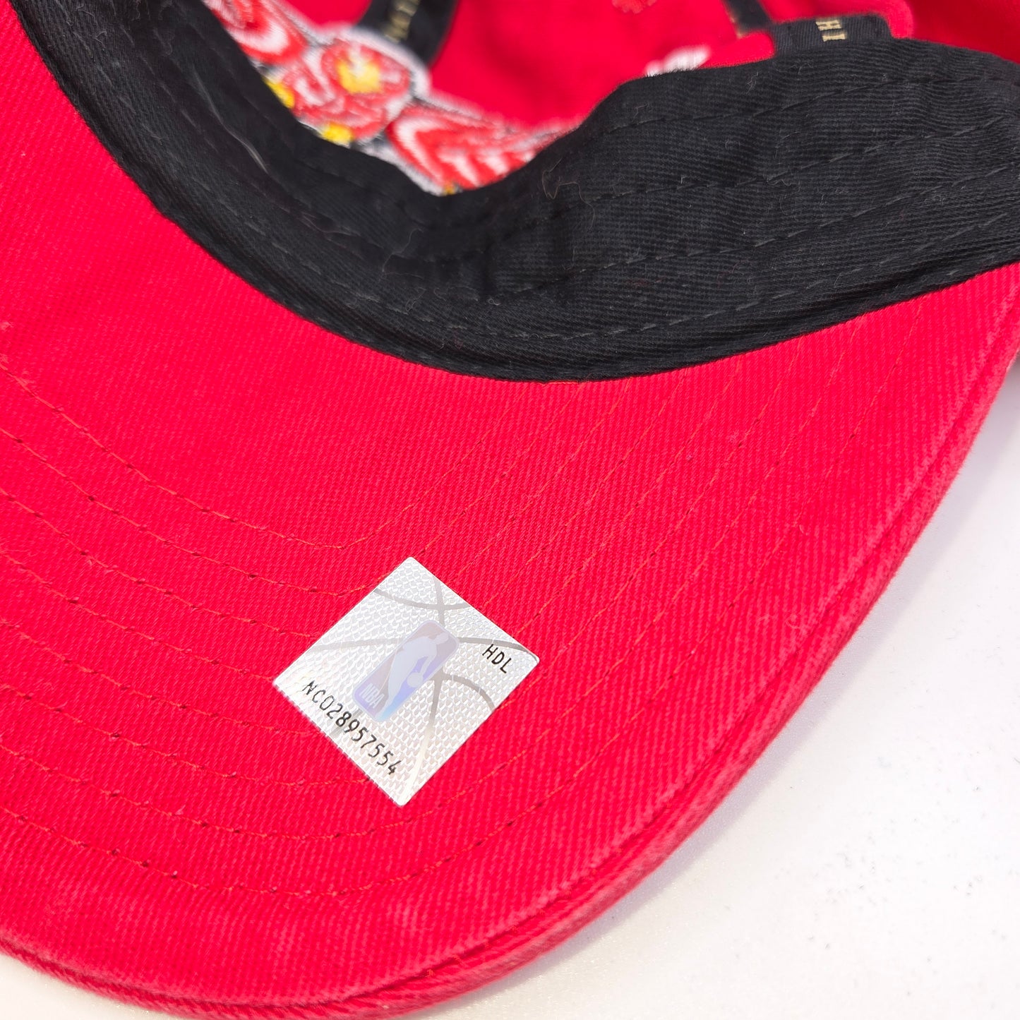 Atlanta Hawks NBA Mitchell & Ness Dad Hat Fit Cap Basketball